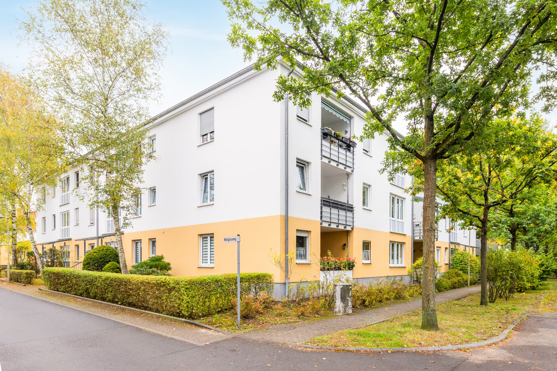Lichtdurchflutete 2,5-Zimmer-Wohnung mit Garage in Schöneiche bei Berlin